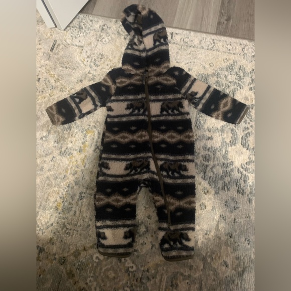 Old Navy Fleece Snowsuit (6-12M) - Picture 1 of 3